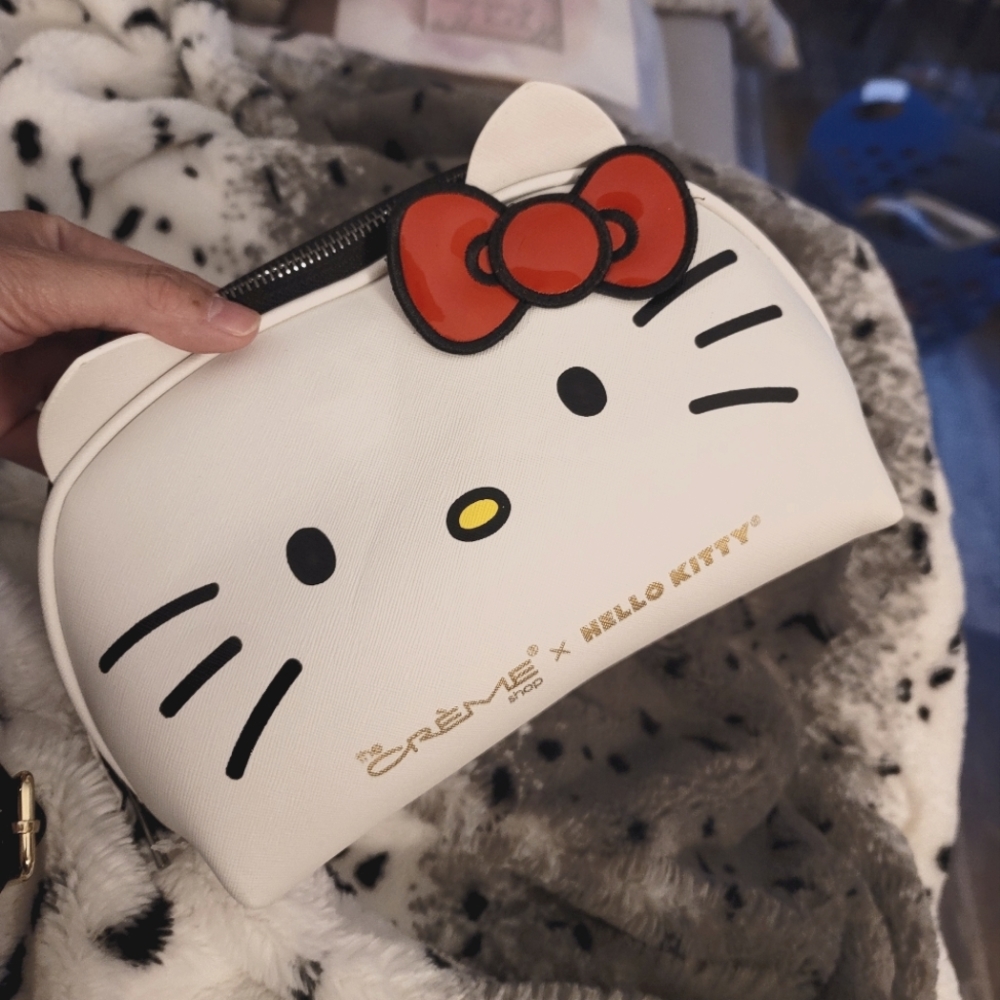 The Creme Shop x Hello kitty cosmetic bag